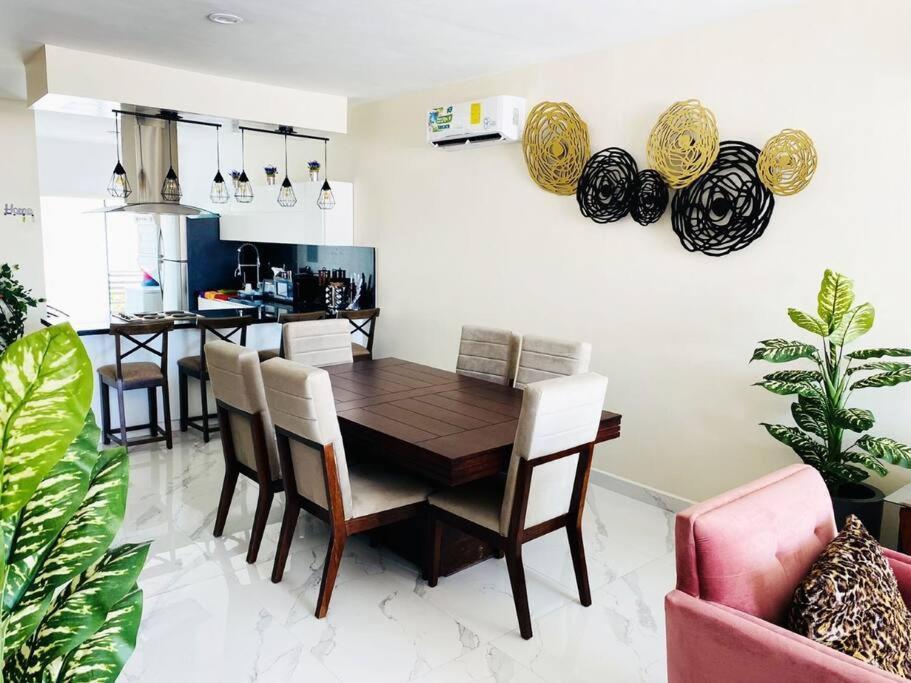 מזטלן Hermoso Departamento A Unos Pasos De La Playa מראה חיצוני תמונה